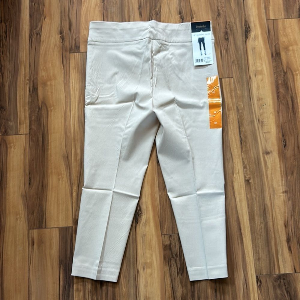 NEW Rafaella Light Tan Capris - Picture 6 of 7